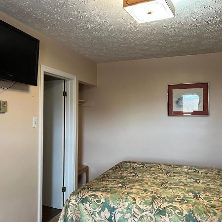 Old Mill Motel Blind River Exterior foto